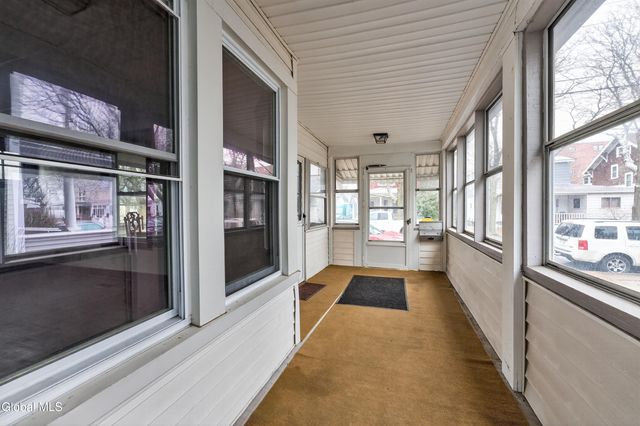 23 Woodrow Court, Troy, NY 12180