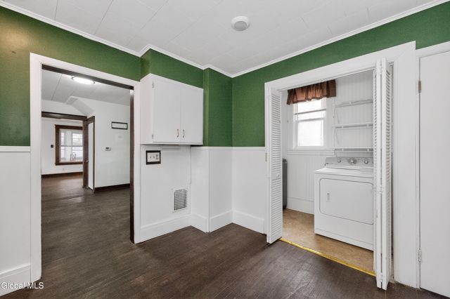 23 Woodrow Court, Troy, NY 12180