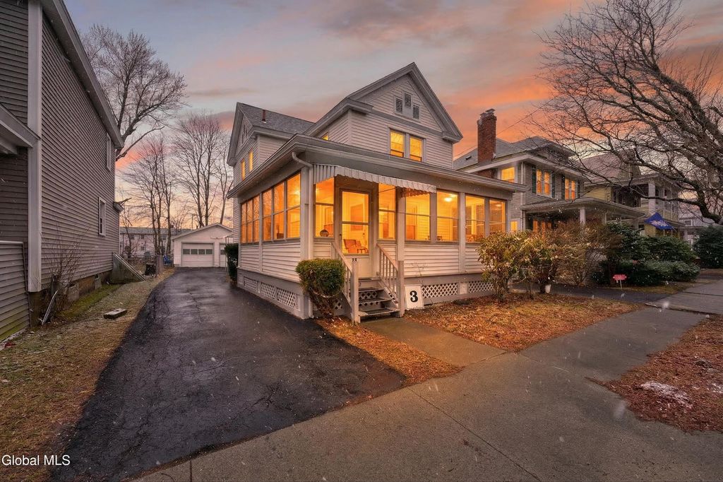 23 Woodrow Court, Troy, NY 12180