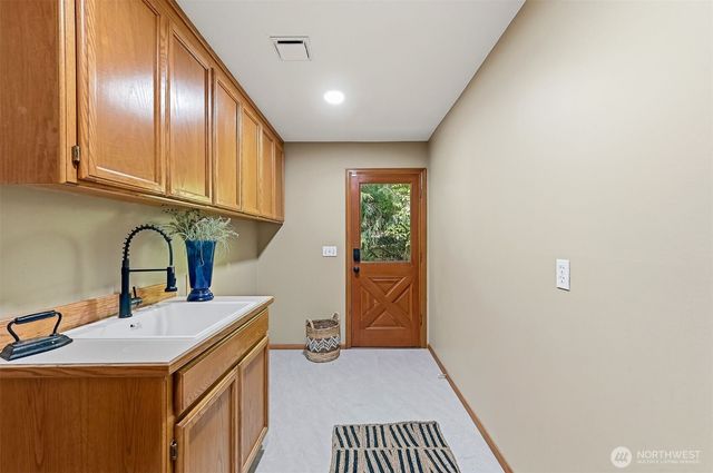 21310 NE 101st Court, Redmond, WA 98053