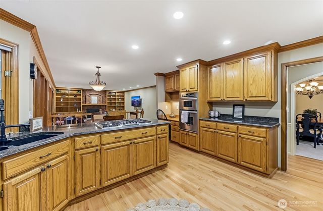 21310 NE 101st Court, Redmond, WA 98053