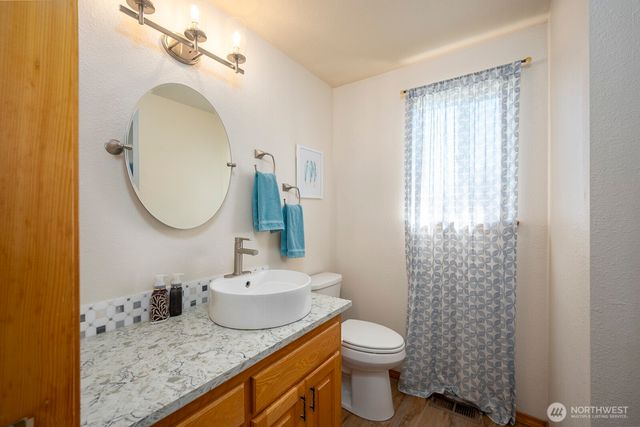 110 E Belair Drive, Moses Lake, WA 98837