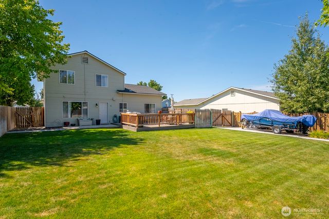 110 E Belair Drive, Moses Lake, WA 98837
