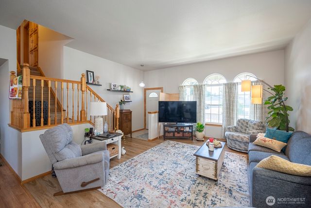 110 E Belair Drive, Moses Lake, WA 98837