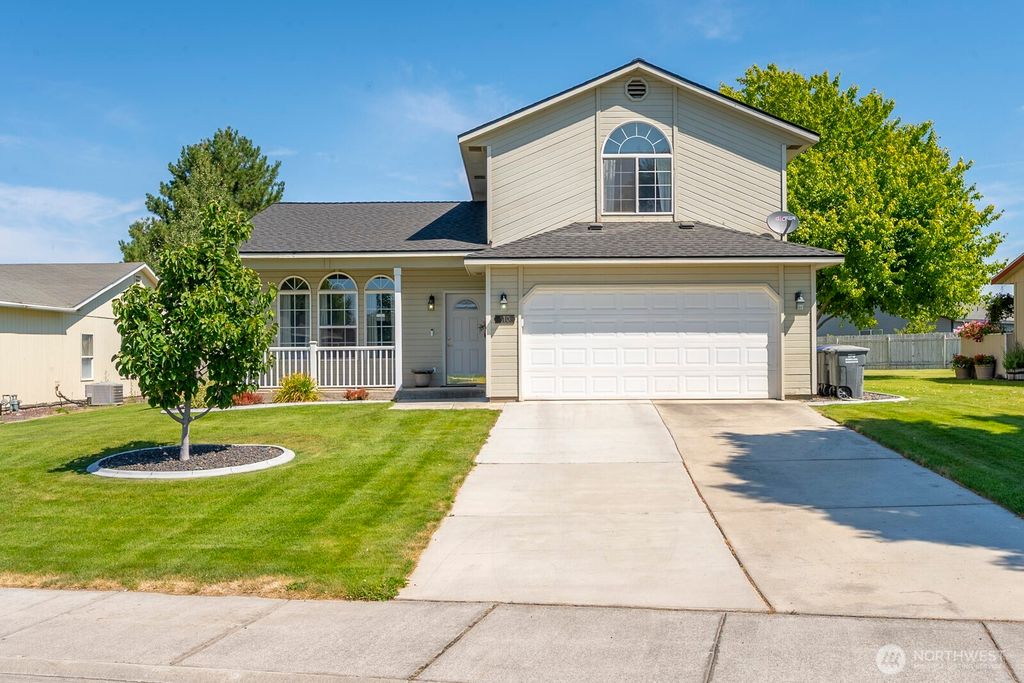 110 E Belair Drive, Moses Lake, WA 98837