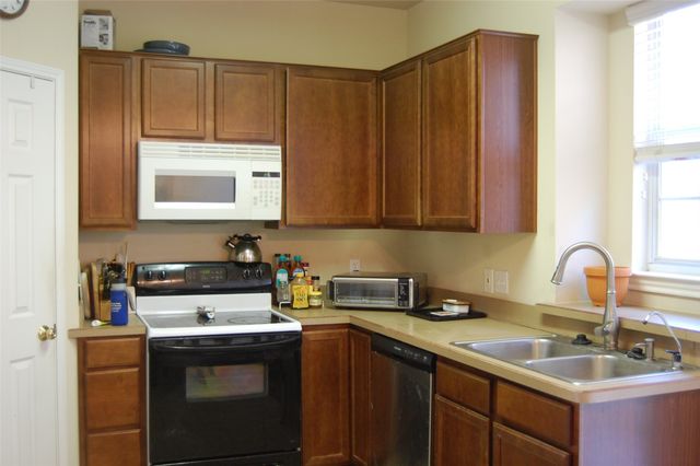 8016 Ederville Circle, Fort Worth, TX 76120