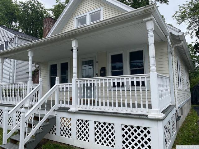 29 Glenwood Boulevard, Hudson, NY 12534