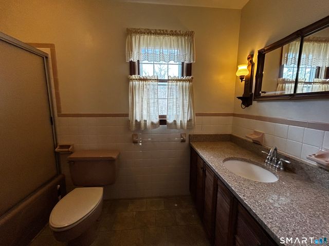 75 Lynnrich Drive, Thomaston, CT 06787
