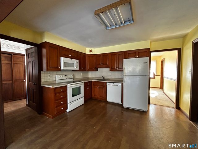75 Lynnrich Drive, Thomaston, CT 06787