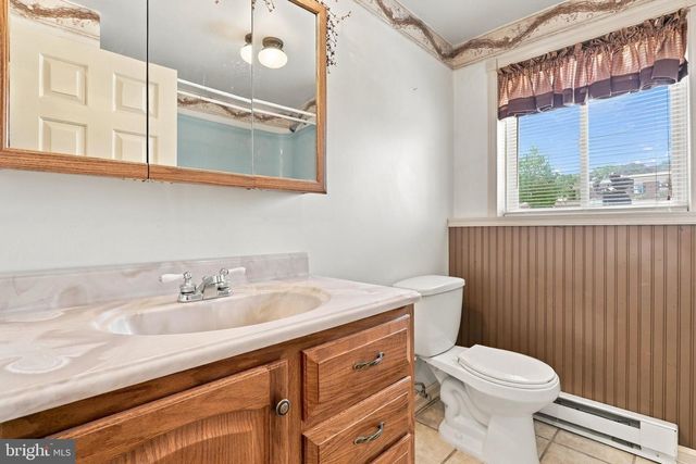 7798 VALLEY VIEW LN, Greencastle, PA 17225