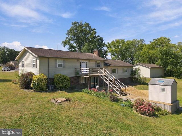 7798 VALLEY VIEW LN, Greencastle, PA 17225