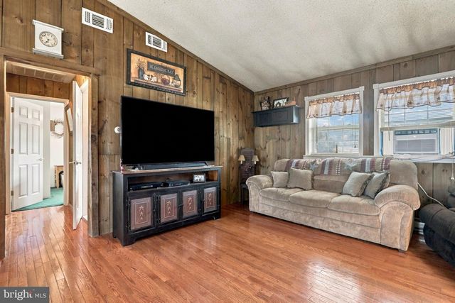 7798 VALLEY VIEW LN, Greencastle, PA 17225