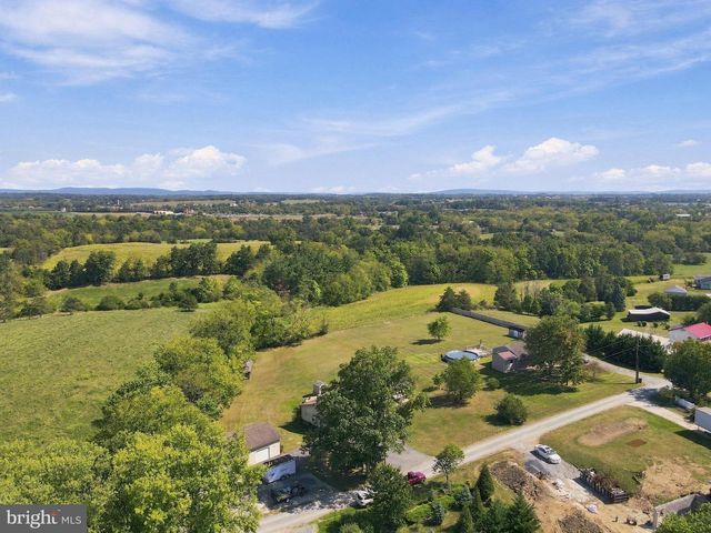 7798 VALLEY VIEW LN, Greencastle, PA 17225