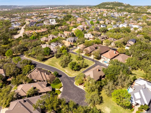 5 Hendon Ln, San Antonio, TX 78257