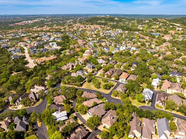 5 Hendon Ln, San Antonio, TX 78257