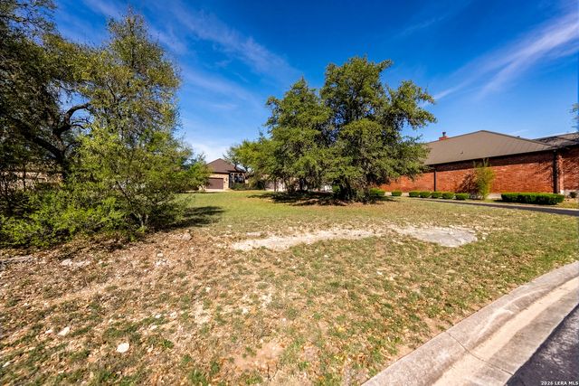 5 Hendon Ln, San Antonio, TX 78257