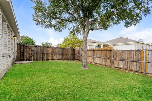 605 Snapdragon Lane, Desoto, TX 75115