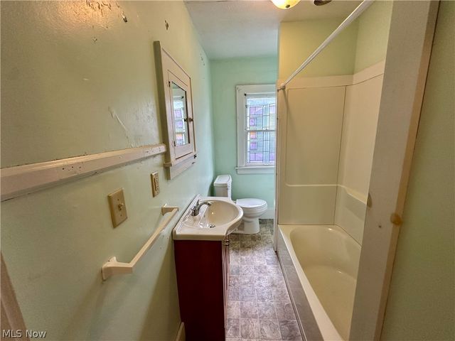 783 E Exchange Street 2, Akron, OH 44306