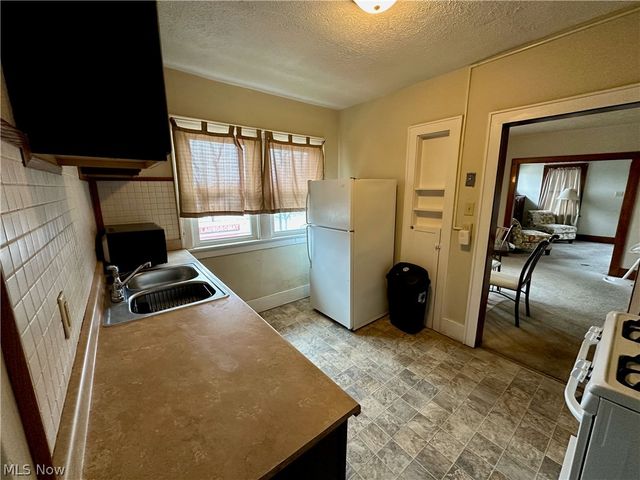 783 E Exchange Street 2, Akron, OH 44306
