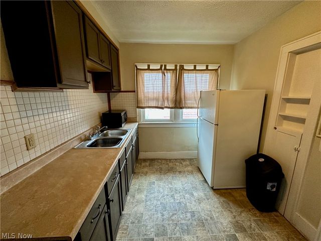 783 E Exchange Street 2, Akron, OH 44306