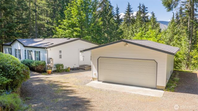 71 & 72 N Beaver Place N, Hoodsport, WA 98548