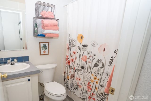 71 & 72 N Beaver Place N, Hoodsport, WA 98548