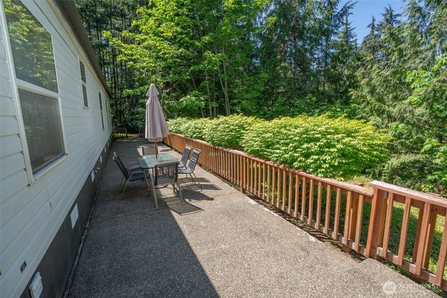 71 & 72 N Beaver Place N, Hoodsport, WA 98548
