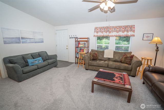 71 & 72 N Beaver Place N, Hoodsport, WA 98548