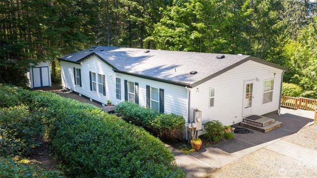71 & 72 N Beaver Place N, Hoodsport, WA 98548