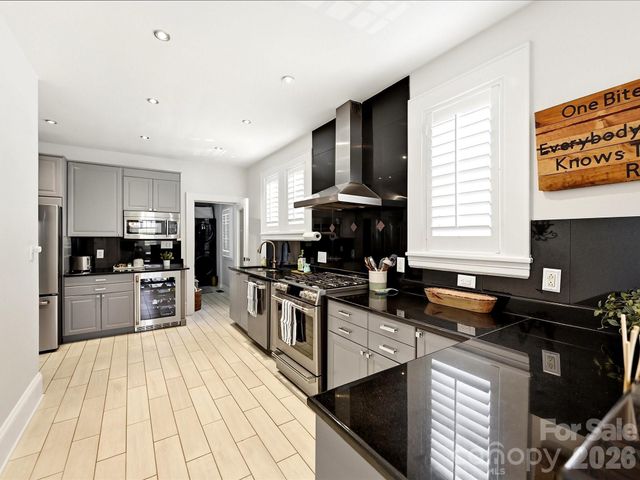 1822 Lombardy Circle, Charlotte, NC 28203