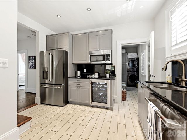 1822 Lombardy Circle, Charlotte, NC 28203