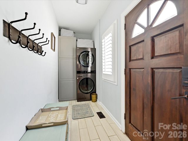1822 Lombardy Circle, Charlotte, NC 28203