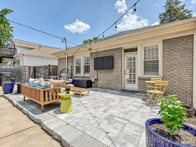 1822 Lombardy Circle, Charlotte, NC 28203