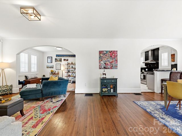 1822 Lombardy Circle, Charlotte, NC 28203