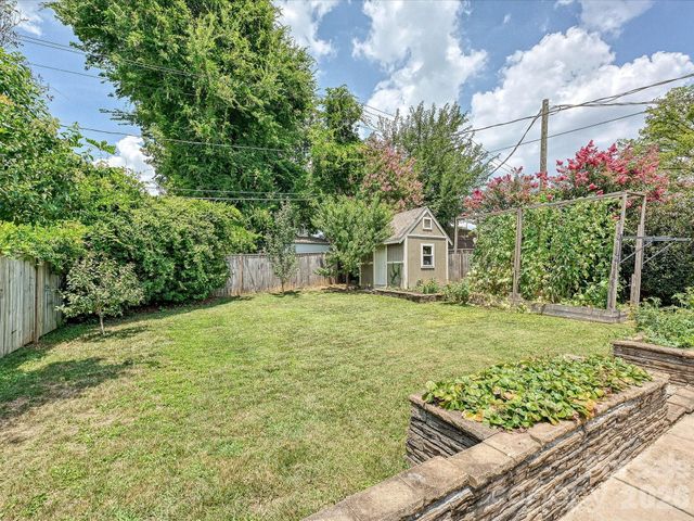 1822 Lombardy Circle, Charlotte, NC 28203