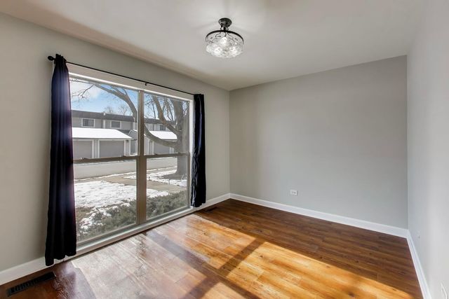 470 Ziegler Drive, Grayslake, IL 60030