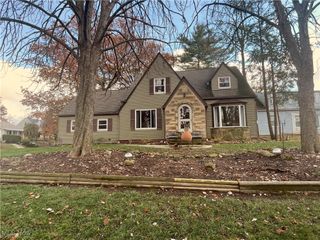 5468 Big Creek Pky, Parma, OH 44129