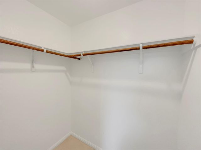 717 Twisted Oaks LN, Buda, TX 78610