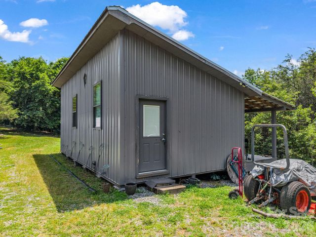 1300 Towery Trace, Ellenboro, NC 28040