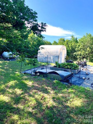 1300 Towery Trace, Ellenboro, NC 28040