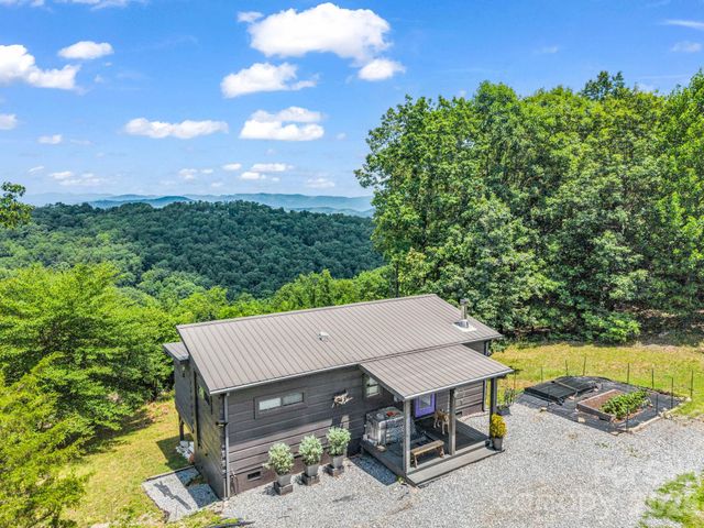 1300 Towery Trace, Ellenboro, NC 28040