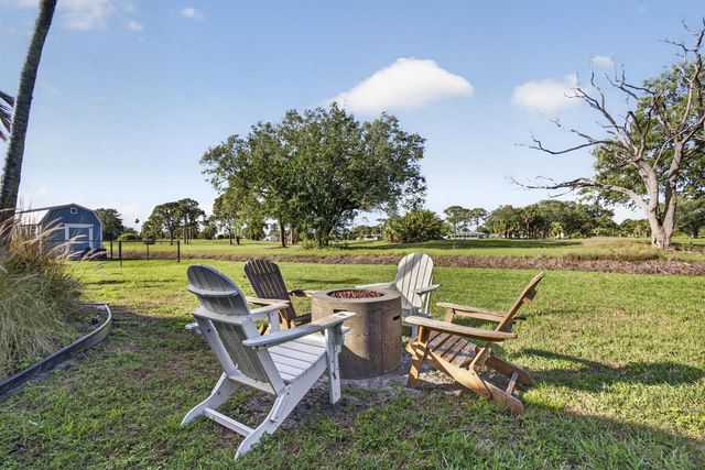 2948 SE Treasure Island Road, Port St. Lucie, FL 34952