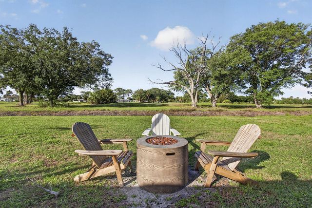 2948 SE Treasure Island Road, Port St. Lucie, FL 34952
