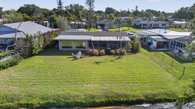 2948 SE Treasure Island Road, Port St. Lucie, FL 34952