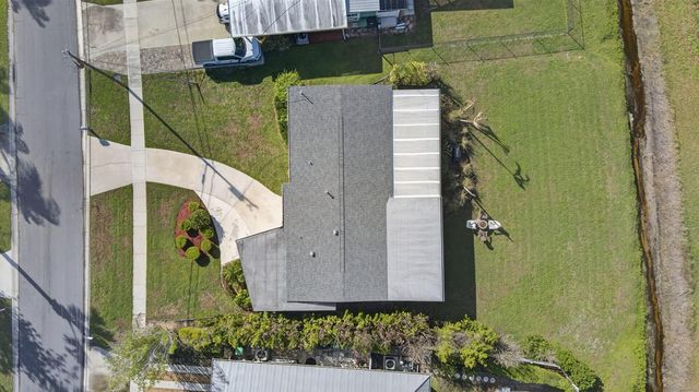 2948 SE Treasure Island Road, Port St. Lucie, FL 34952