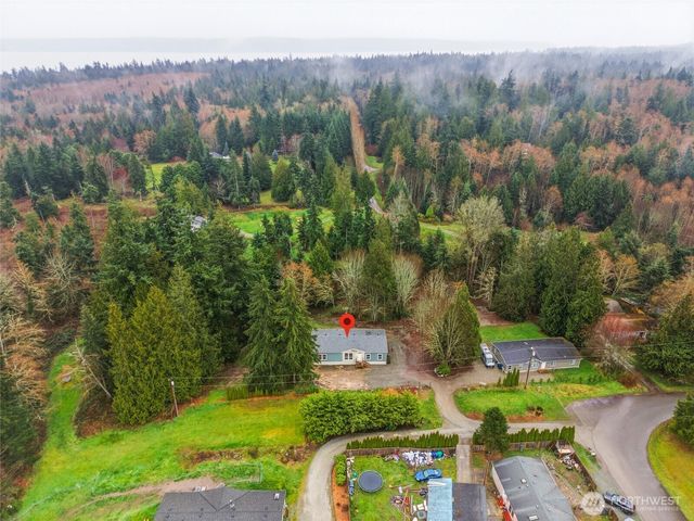 694 E Awa Lane, Camano Island, WA 98282