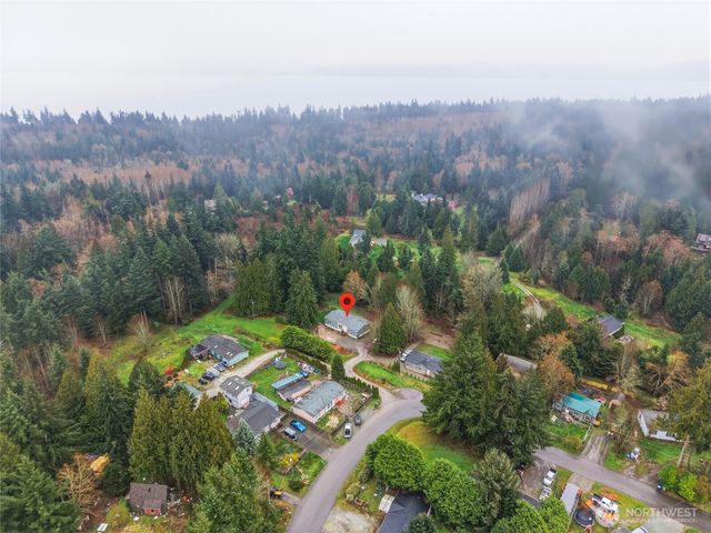694 E Awa Lane, Camano Island, WA 98282