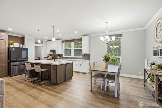 694 E Awa Lane, Camano Island, WA 98282