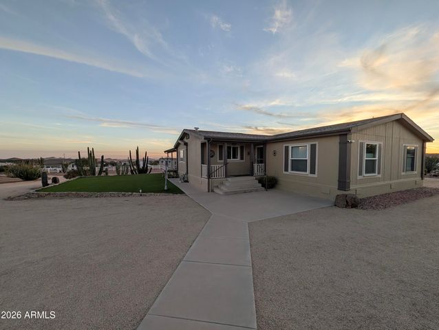 48006 N 41ST Avenue, New River, AZ 85087