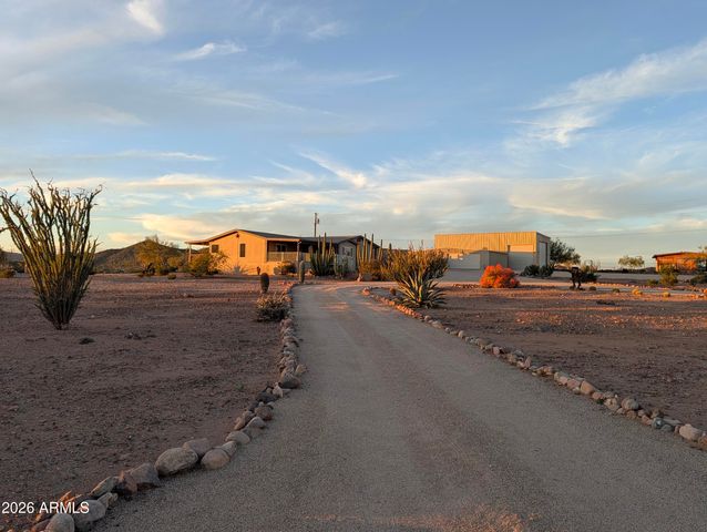 48006 N 41ST Avenue, New River, AZ 85087